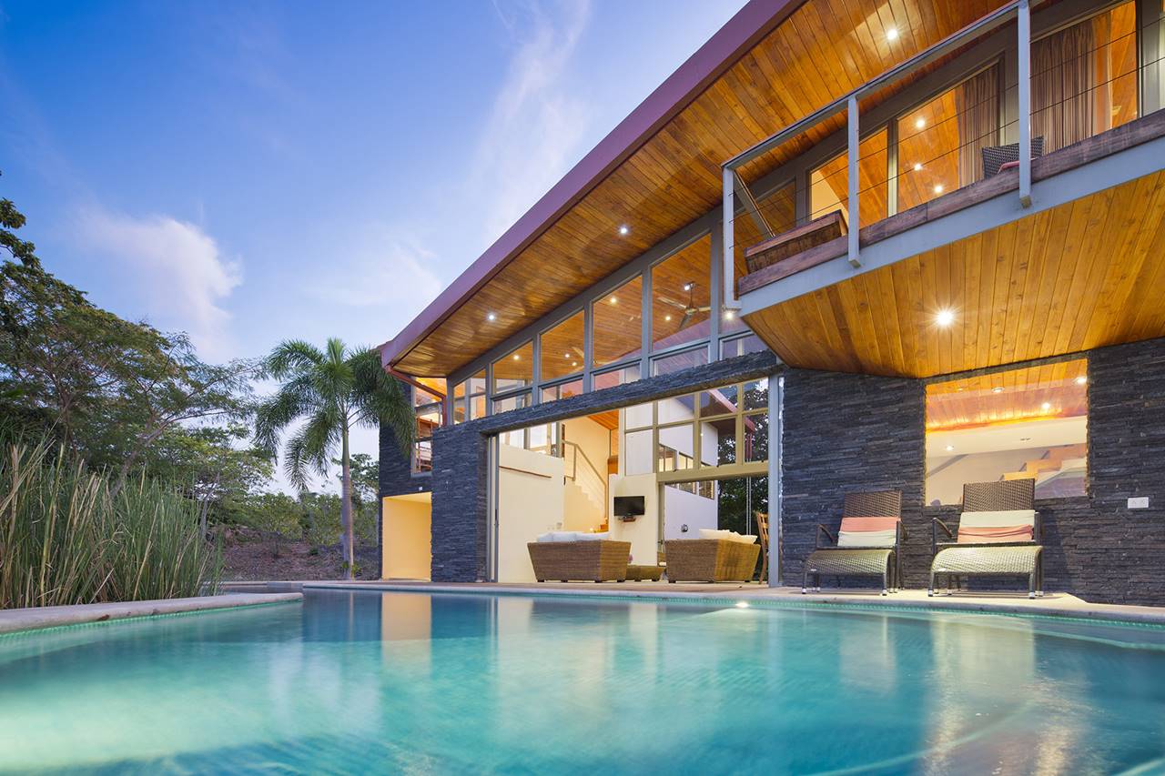BAY VIEW HOUSE 002 ( PORTADA )