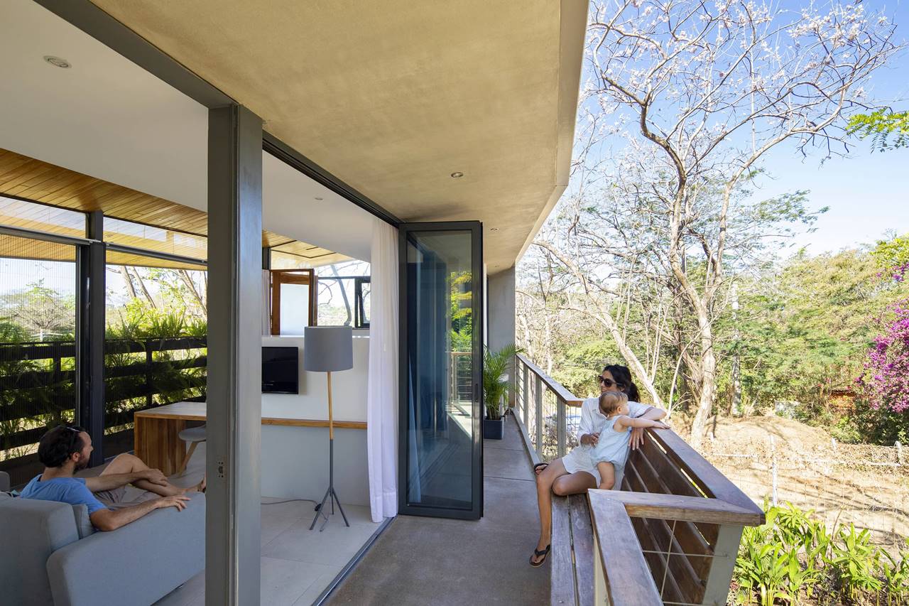 GARDEN HOUSE 006