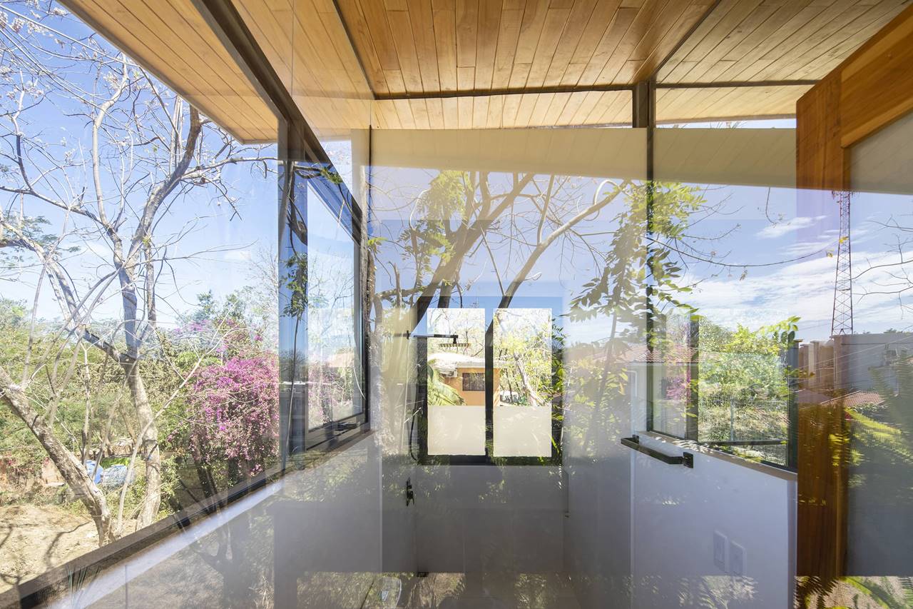 GARDEN HOUSE 019