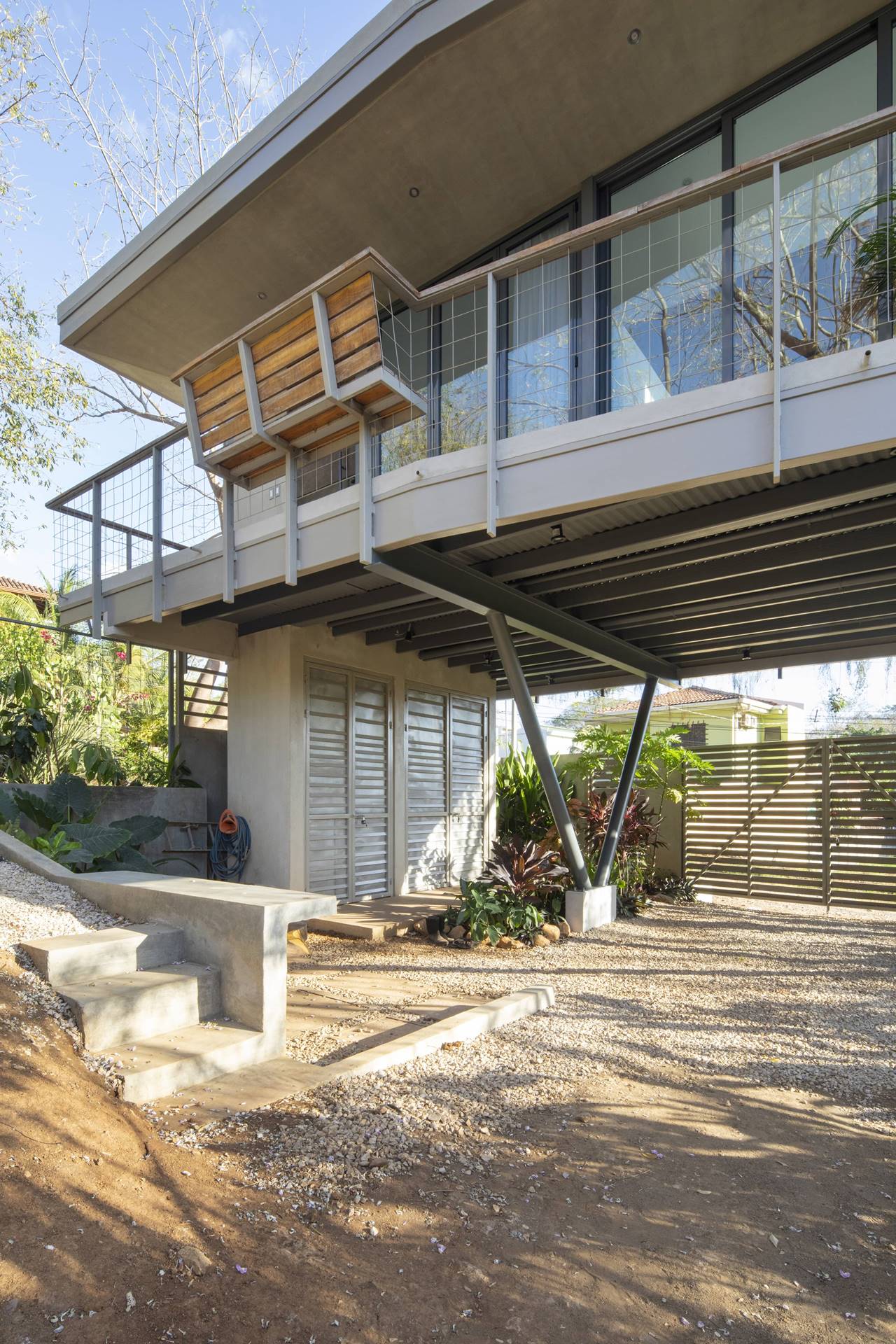 GARDEN HOUSE 029