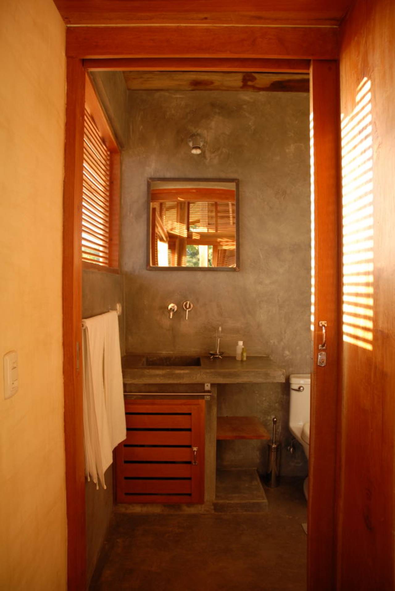 PARABOLOIDE HOUSE 008