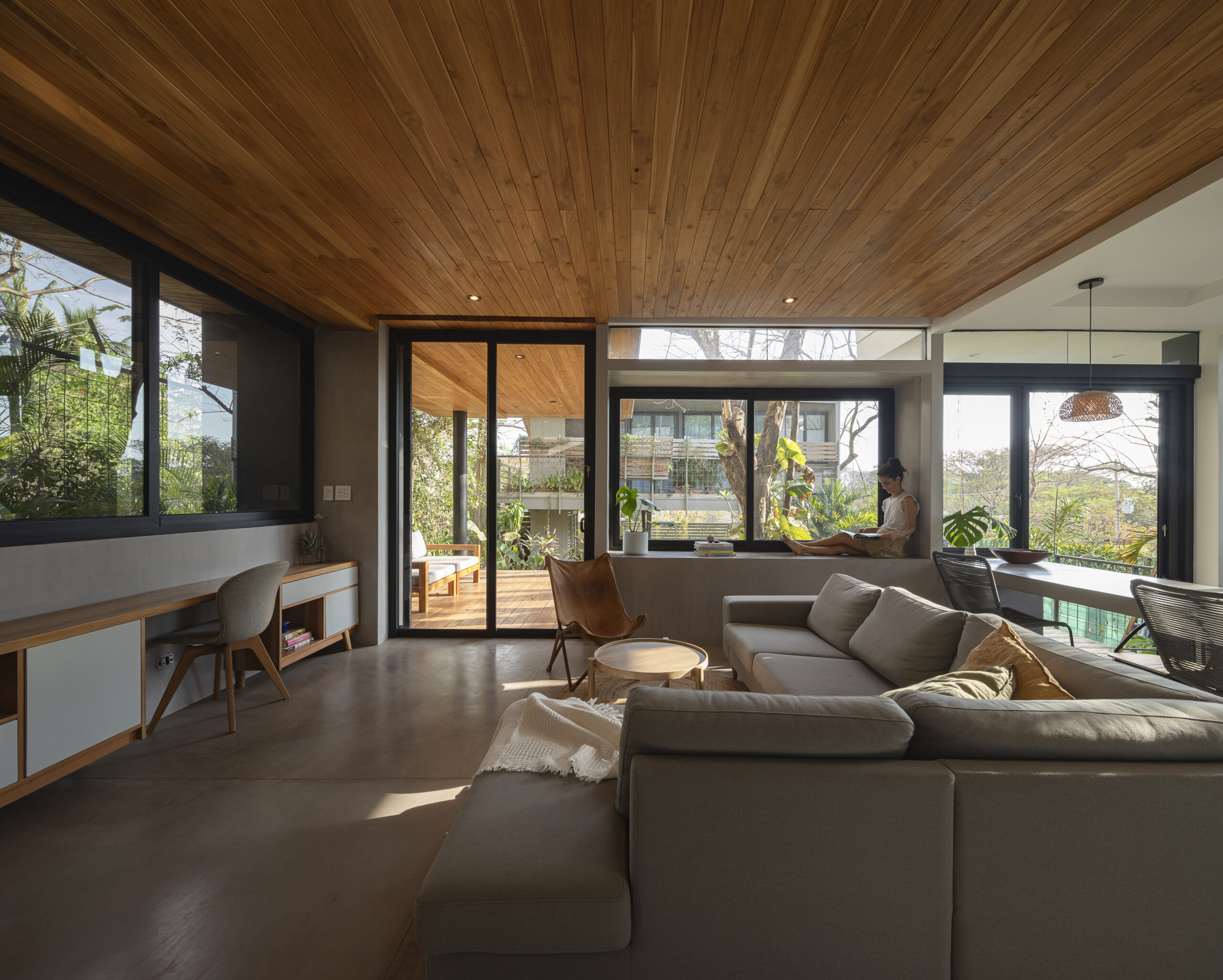 House by the Tree_17